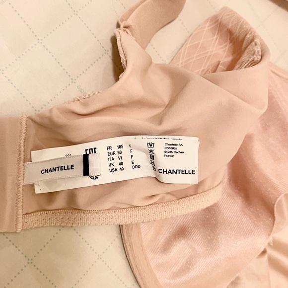 Chantelle bundle of 2 bras - Picture 13 of 13